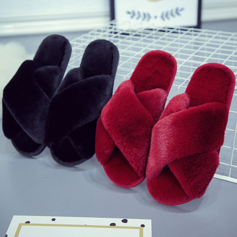 Pantofole in peluche morbido per il comfort quotidiano | Mira