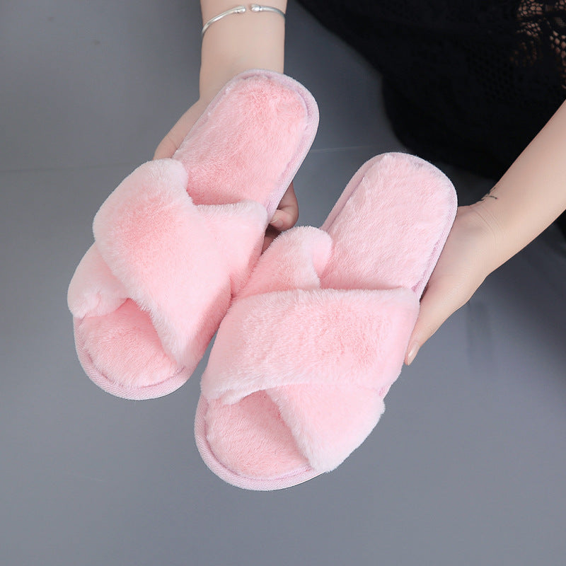 Pantofole in peluche morbido per il comfort quotidiano | Mira