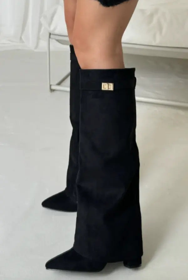 Elegant Knee-High Boots with Comfortable Fit | Yara
