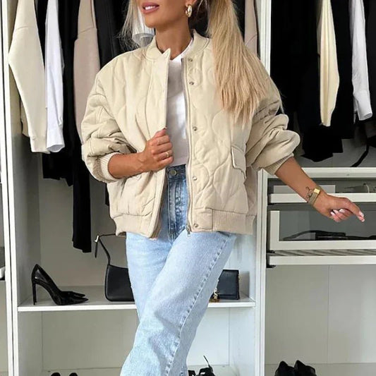 Oversized bomber jacket that adds power to any outfit | Noira